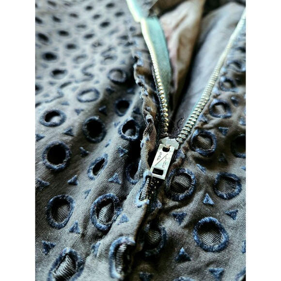 Vintage 1950s Wiggle Dress: Black Cotton Eyelet Lace, Women's S/M - Picture 6 of 11